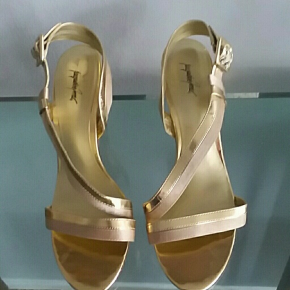 Gold Shoes - Picture 1 of 5